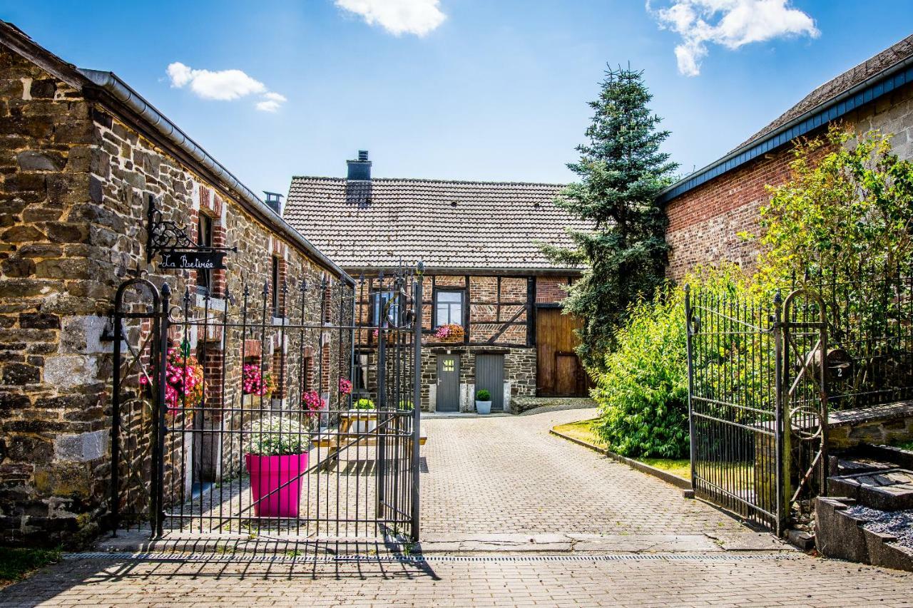 La Retiree Villa Grimbiemont Exterior photo
